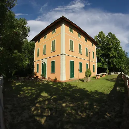 Lovely Holiday Home In Montefiridolfi With Hill View Exterior foto