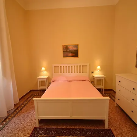 Lovely Holiday Home In Montefiridolfi With Hill View Exterior foto