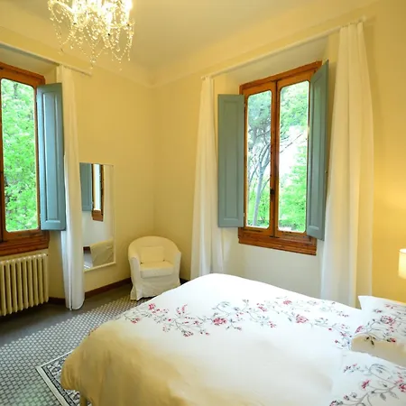 Lovely Holiday Home In Montefiridolfi With Hill View Exterior foto